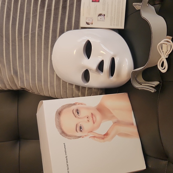 Other - White LED Facial Mask